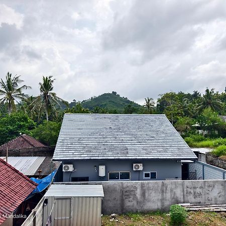 Отель Lombokhouse Mandalika Kuta  Экстерьер фото