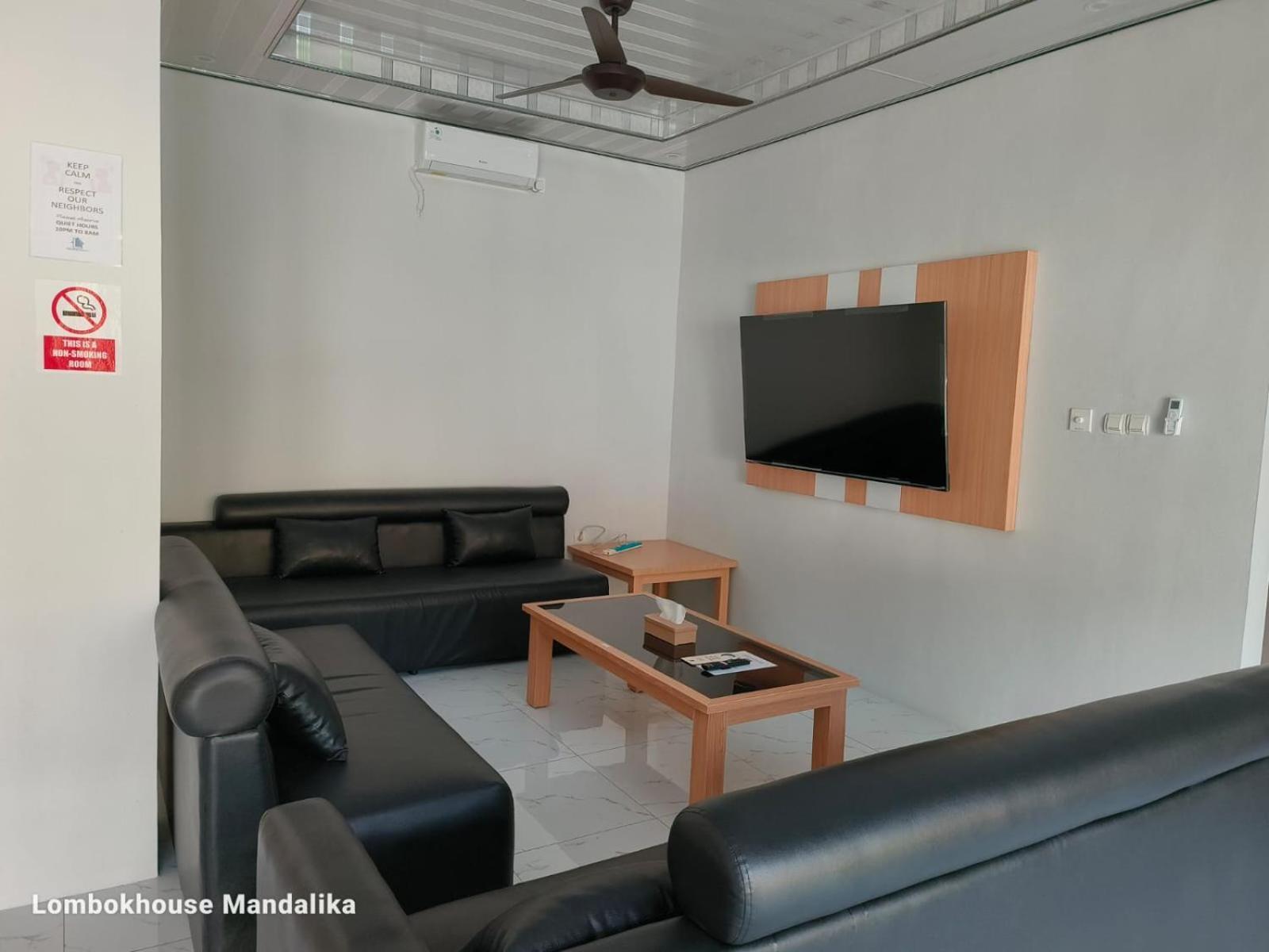 Отель Lombokhouse Mandalika Kuta  Экстерьер фото