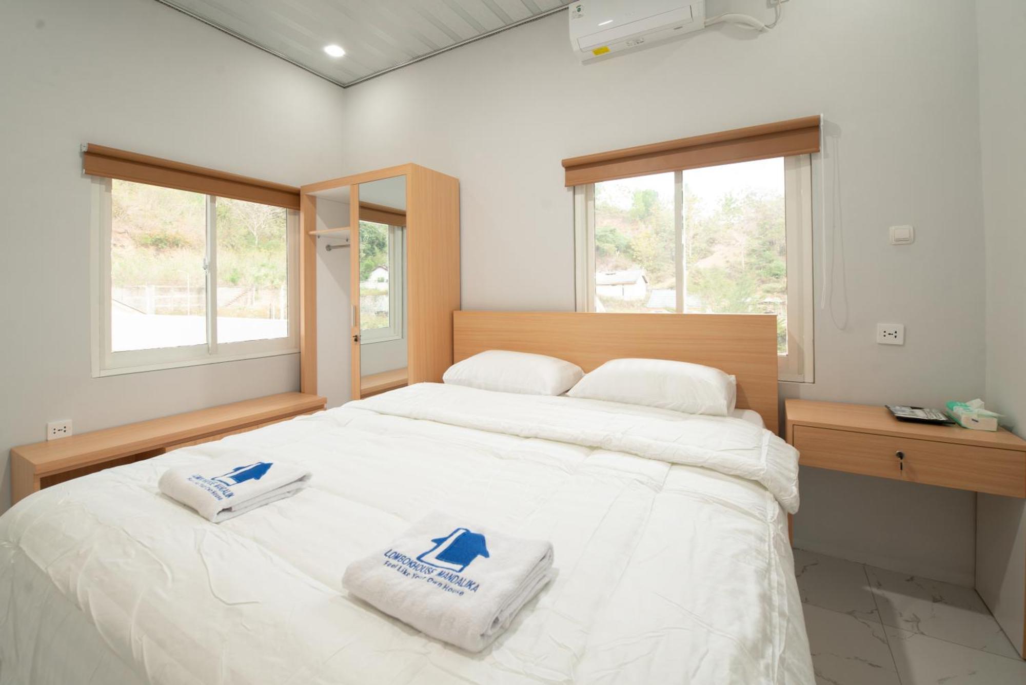Отель Lombokhouse Mandalika Kuta  Экстерьер фото