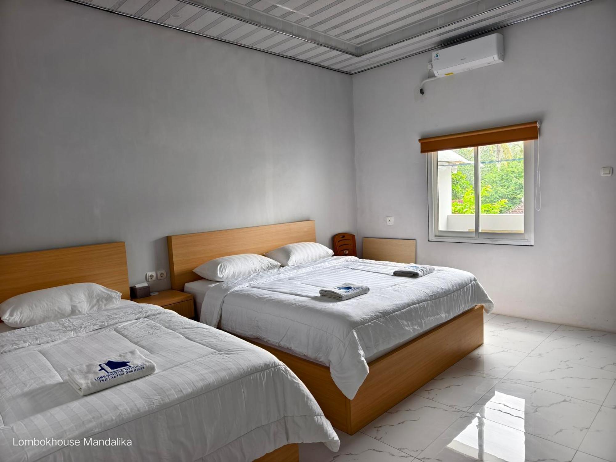 Отель Lombokhouse Mandalika Kuta  Экстерьер фото