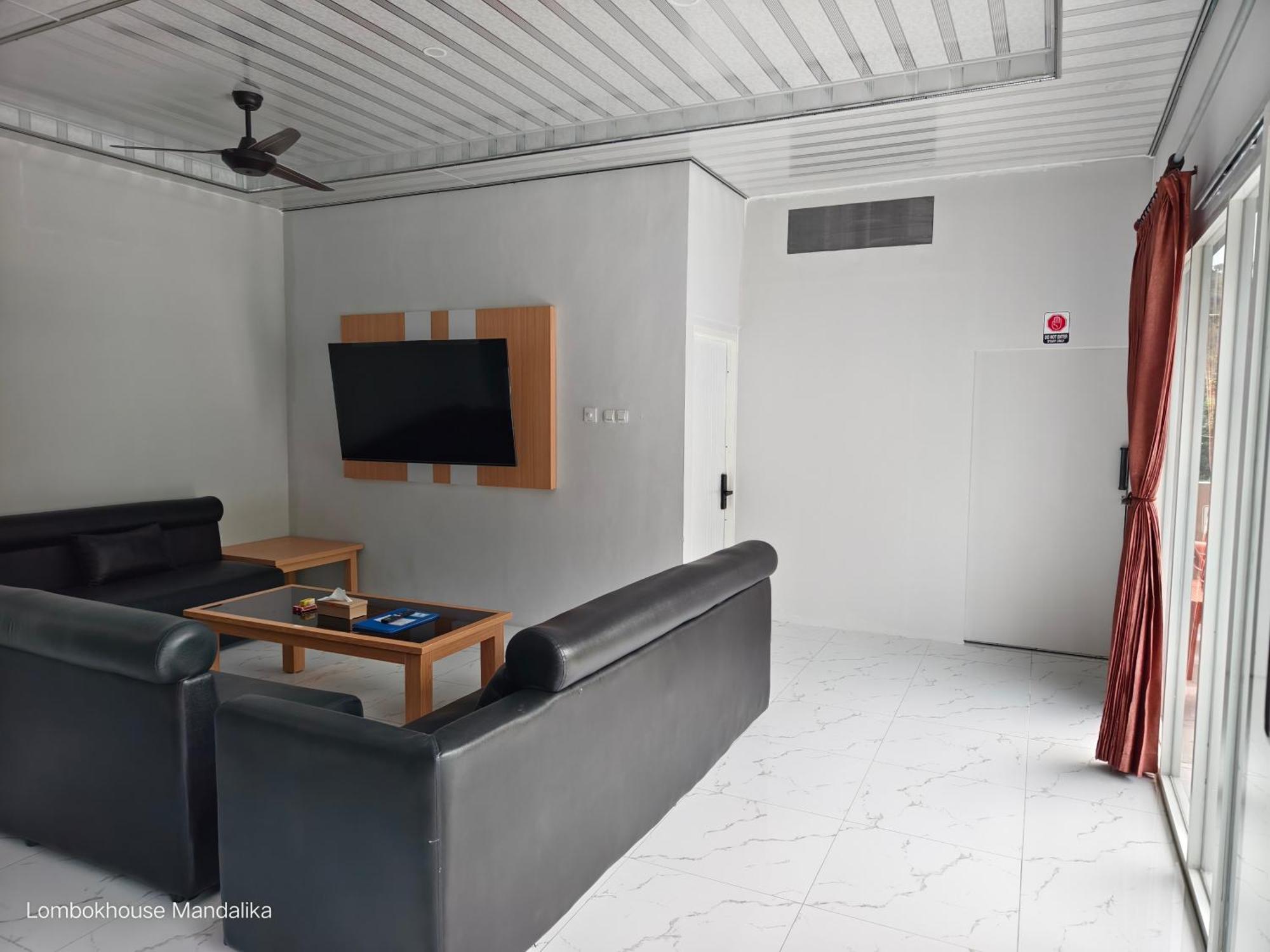 Отель Lombokhouse Mandalika Kuta  Номер фото