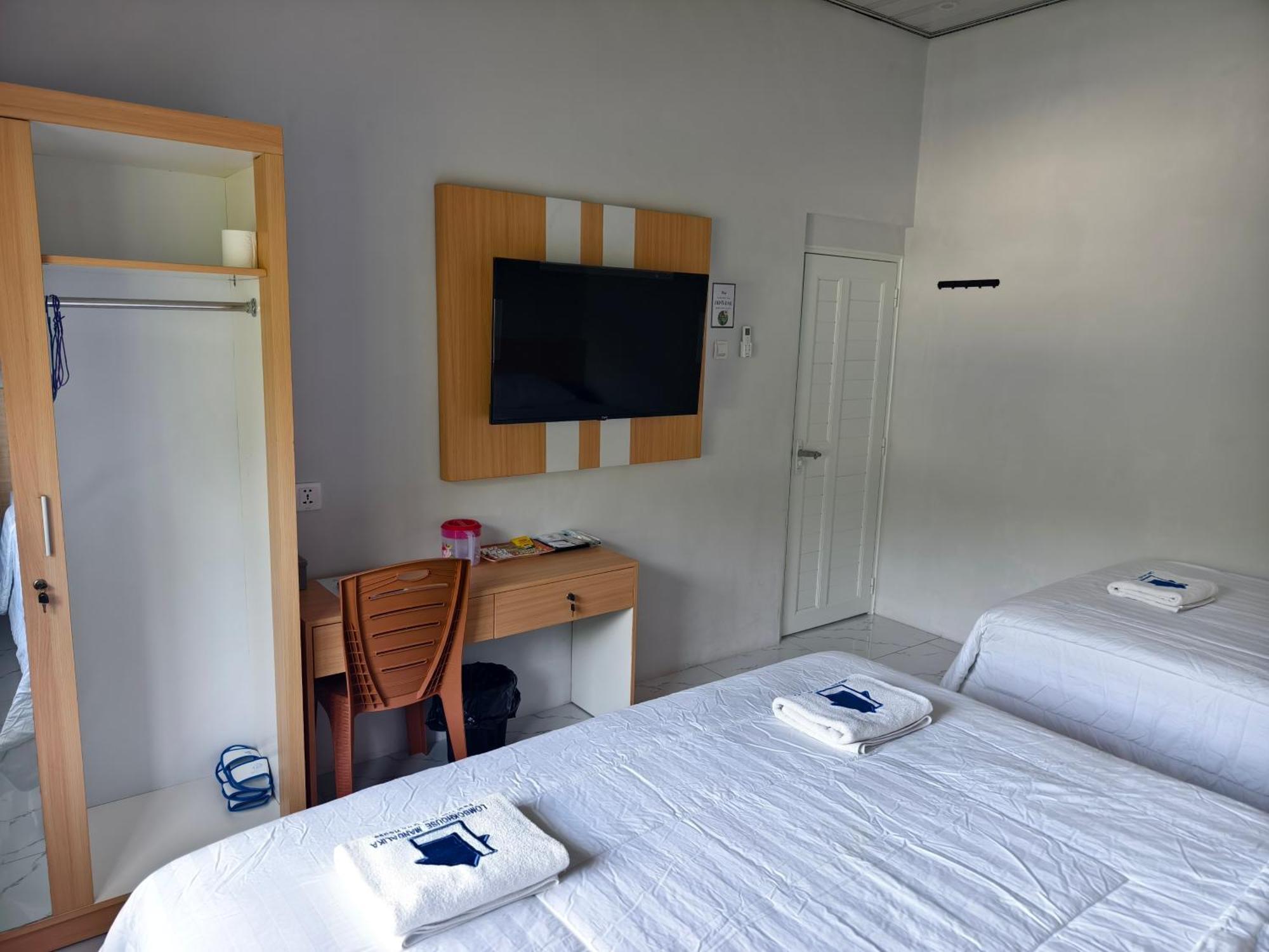 Отель Lombokhouse Mandalika Kuta  Экстерьер фото